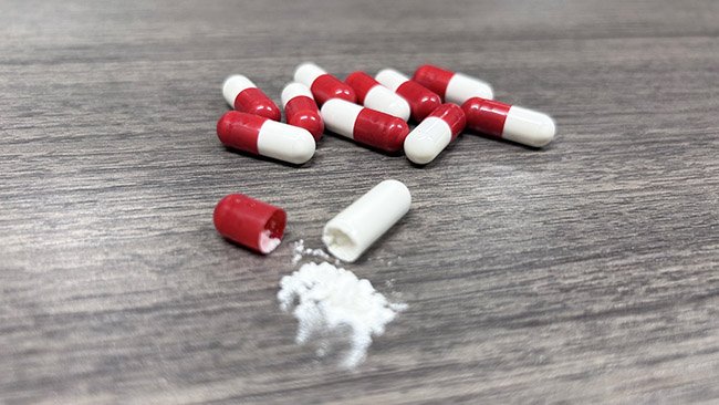 Gélules de gélatine vs gélules végétariennes : différences et choix